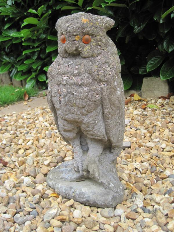 Decorative Garden Stone Owl 5594